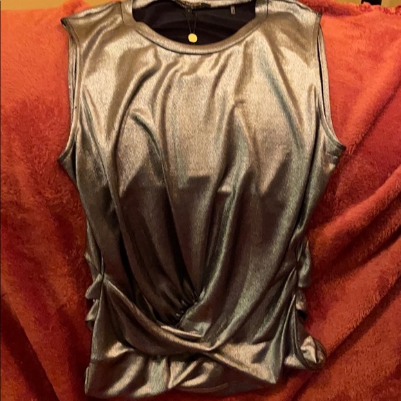 Sidra Top - Picture 2 of 8